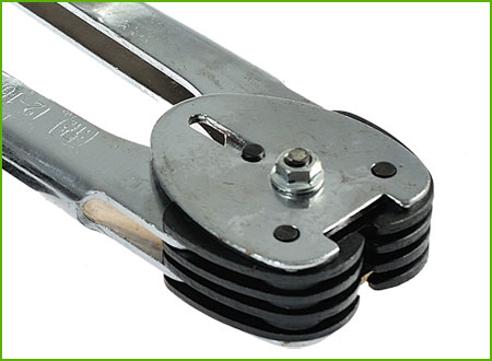 S98鐵皮帶打包機(jī) S98鐵皮帶打包機(jī)